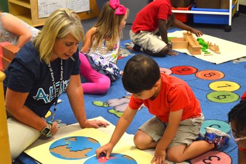 School leader working with an AEL student 