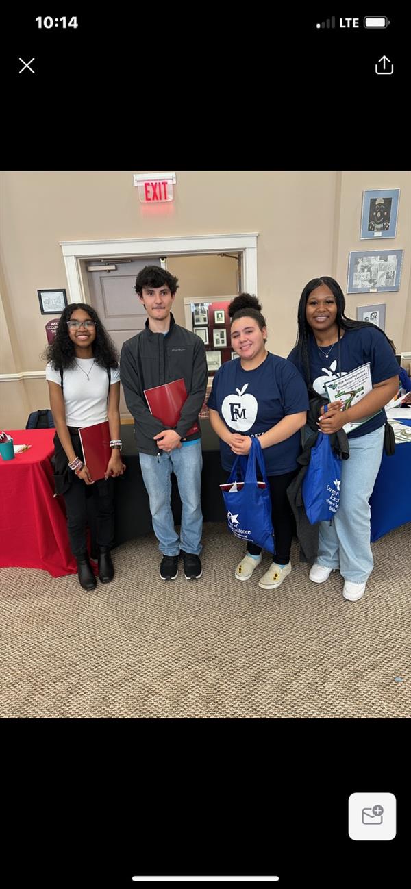 Teacher cadets volunteered at the MCSD Transition Fair